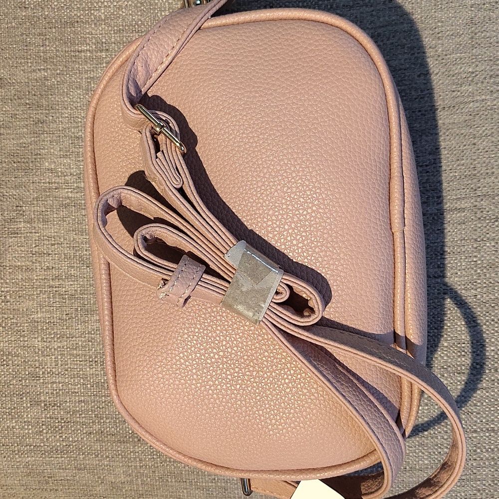 🩷 Gloria Vanderbilt Crossbody Purse! Blush. New With Tags! - Picture 4 of 10